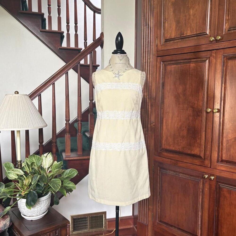 London Times Vintage Butter Yellow and White Dress Sundress Short Sleeveless